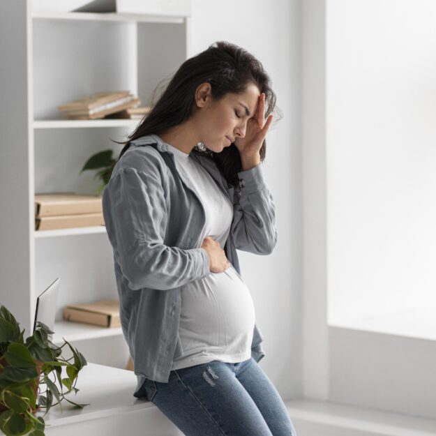 Ibu mengandung muntah-muntah Pregnant mommy muntah-muntah